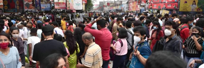 Traffic Situation in Budge-Budge, Majherhat Area: People suffer from dilapidated and massive road conditions