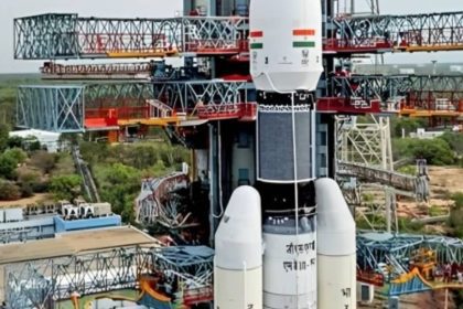 Chandrayaan-3 dispatch on Friday_ All eyes on LVM-3 as Isro clears mission for liftoff