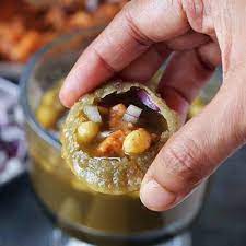 Pani Puri: The Extreme Road Eater's Delight